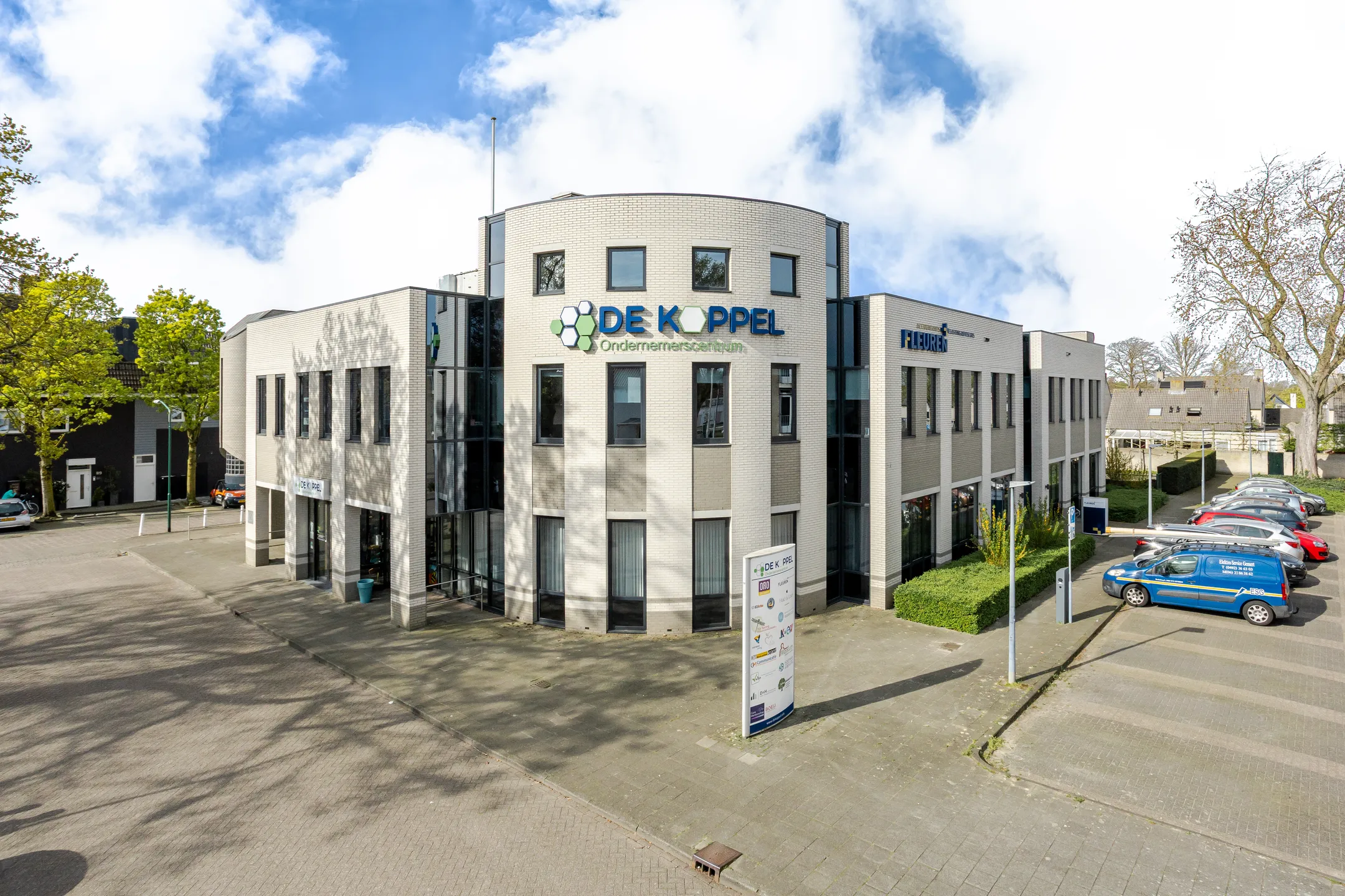 Kantoorpand van WiseNET: ondernemerscentrum De Koppel aan de Koppelstraat 91 in Beek en Donk